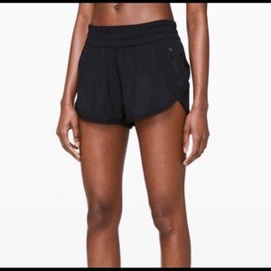 Lululemon Tracker V Short Size 4
